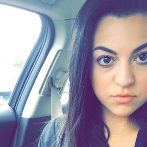 Meet your Posher, Fabiana